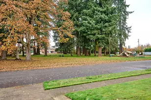 4570 39th Ave, Salem, OR 97301 - Photo 38