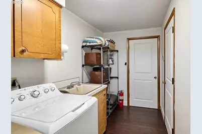 4570 39th Ave, Salem, OR 97301 - Photo 26