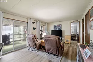 1225 W 10th Ave, Junction City, OR 97448 - Photo 16