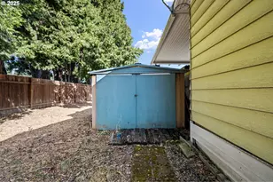 1225 W 10th Ave, Junction City, OR 97448 - Photo 30