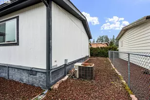 658 S 57th St, Springfield, OR 97478 - Photo 32