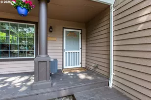 4364 Fox Hollow Rd, Eugene, OR 97405 - Photo 6