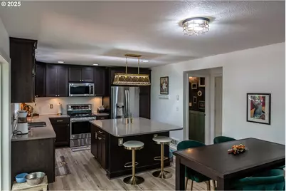 4364 Fox Hollow Rd, Eugene, OR 97405 - Photo 16