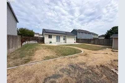 1396 NE Gladys Dr, Hermiston, OR 97838 - Photo 10