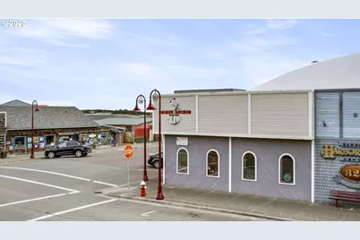 325 SE 2nd St, Bandon, OR 97411 - Photo 1