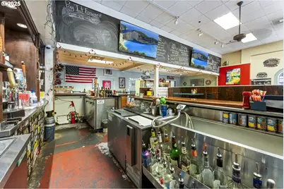 325 SE 2nd St, Bandon, OR 97411 - Photo 16