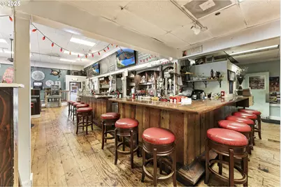 325 SE 2nd St, Bandon, OR 97411 - Photo 10