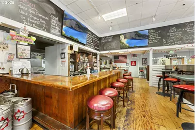 325 SE 2nd St, Bandon, OR 97411 - Photo 12