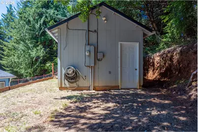 94835 Brunswick Ln, North Bend, OR 97459 - Photo 40