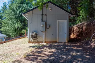94835 Brunswick Ln, North Bend, OR 97459 - Photo 40