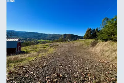 540 Horizon Ln, Myrtle Creek, OR 97457 - Photo 4