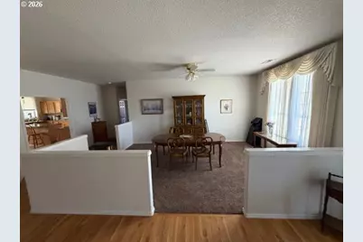 10910 NW 7th Ave, Vancouver, WA 98685 - Photo 12