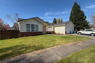 10910 NW 7th Ave, Vancouver, WA 98685 - Photo 2