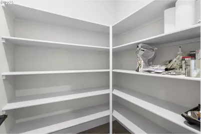 15204 SW Flatcreek Ln, Tigard, OR 97224 - Photo 18