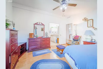 1808 NE 61st Cir, Vancouver, WA 98665 - Photo 14