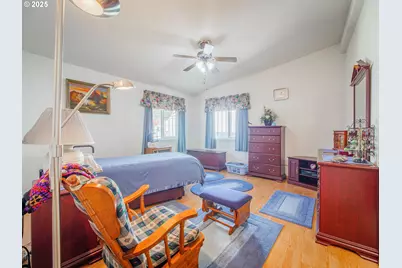 1808 NE 61st Cir, Vancouver, WA 98665 - Photo 12