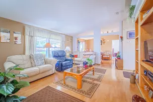 1808 NE 61st Cir, Vancouver, WA 98665 - Photo 4