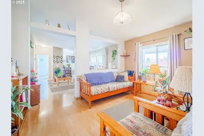 1808 NE 61st Cir, Vancouver, WA 98665 - Photo 6