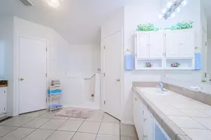 1808 NE 61st Cir, Vancouver, WA 98665 - Photo 16