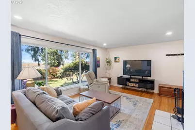 4555 NE 119th Ave, Portland, OR 97220 - Photo 4