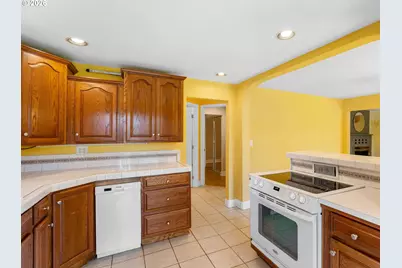 4555 NE 119th Ave, Portland, OR 97220 - Photo 24