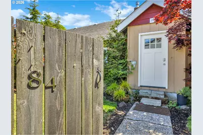 84 SE 10th Pl, Warrenton, OR 97146 - Photo 6