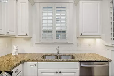 669 SW Trillium Creek Ter, Portland, OR 97225 - Photo 8
