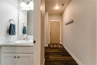 4685 Glacier Meadows Loop, Springfield, OR 97478 - Photo 28