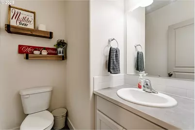 4685 Glacier Meadows Loop, Springfield, OR 97478 - Photo 2