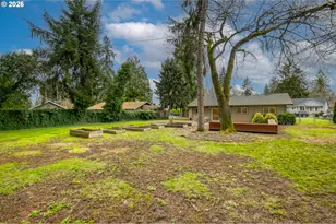 14091 SW Todd St, Beaverton, OR 97006 - Photo 12