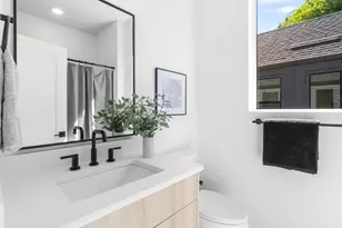 9227 N Seneca St, Portland, OR 97213 - Photo 12