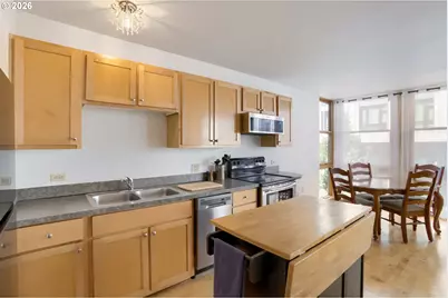 1134 SW Jefferson St #204, Portland, OR 97201 - Photo 6