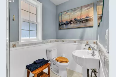 90589 Clark Rd, Warrenton, OR 97146 - Photo 12