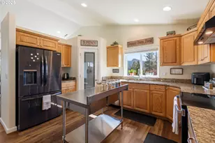 530 Tanglewood St, Sutherlin, OR 97479 - Photo 16