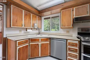 530 Seagrove Loop, Lincoln City, OR 97367 - Photo 12