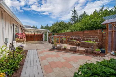 88099 Lindsay Ln, Veneta, OR 97487 - Photo 32