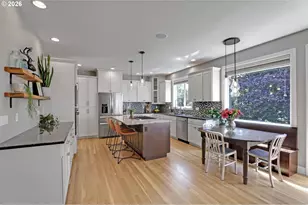 1673 NW 129th Pl, Portland, OR 97229 - Photo 12