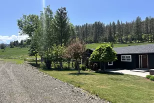 506 S Holmes St, Wallowa, OR 97885 - Photo 2