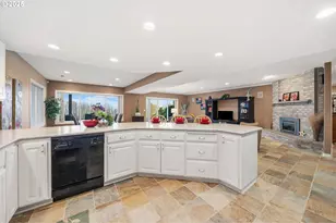 8212 NW Fruit Valley Rd, Vancouver, WA 98665 - Photo 30