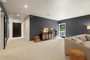 13585 Goodall Rd, Lake Oswego, OR 97034 - Photo 26