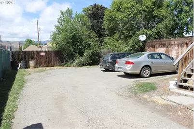 2127 7th St, Baker City, OR 97814 - Photo 6