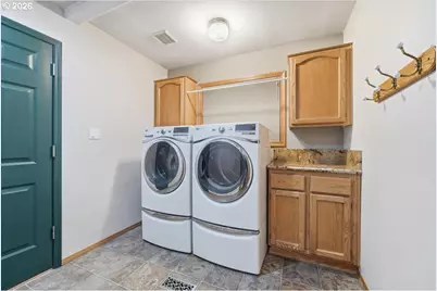 4616 NW Valley St, Camas, WA 98607 - Photo 32