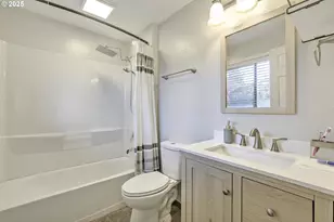 211 SE 33rd Ave, Hillsboro, OR 97123 - Photo 18