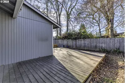 211 SE 33rd Ave, Hillsboro, OR 97123 - Photo 28