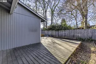 211 SE 33rd Ave, Hillsboro, OR 97123 - Photo 28