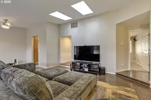 211 SE 33rd Ave, Hillsboro, OR 97123 - Photo 14