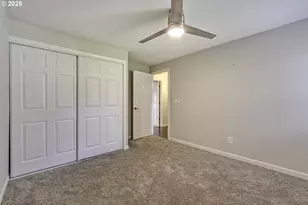 211 SE 33rd Ave, Hillsboro, OR 97123 - Photo 22