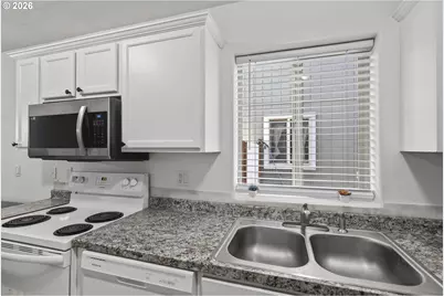 871 N 20th Way, Cornelius, OR 97113 - Photo 18