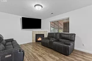 871 N 20th Way, Cornelius, OR 97113 - Photo 10
