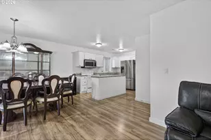 871 N 20th Way, Cornelius, OR 97113 - Photo 12